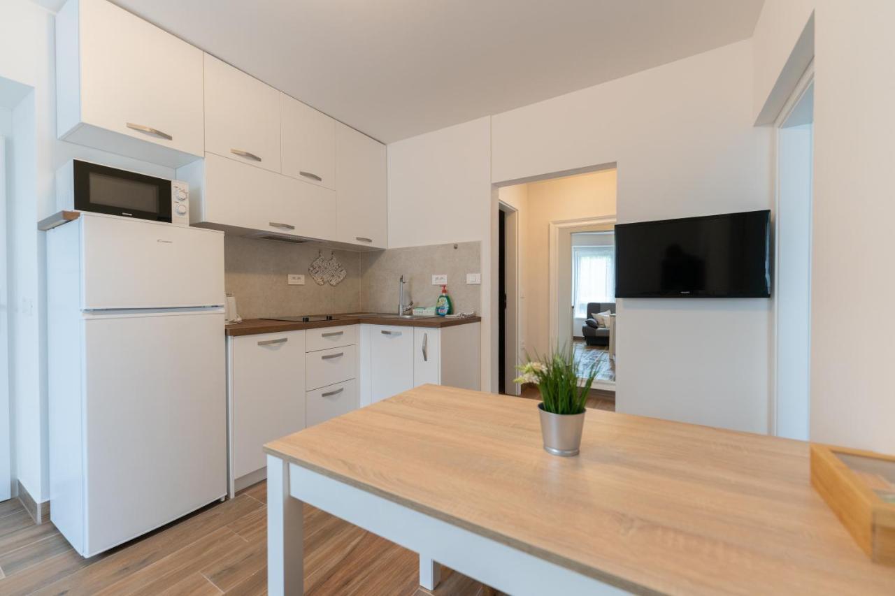 Apartamento Tramontana&Maestral Izola Exterior foto